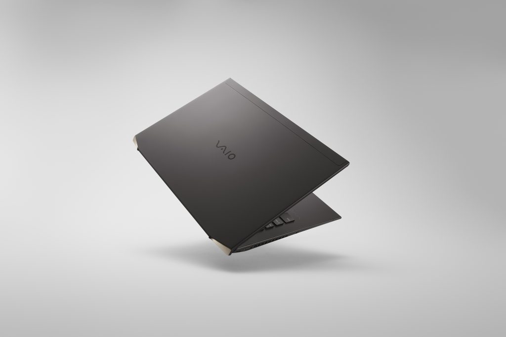 フラッグシップモバイルPC「VAIO Z」の機能・性能を向上した新モデルを