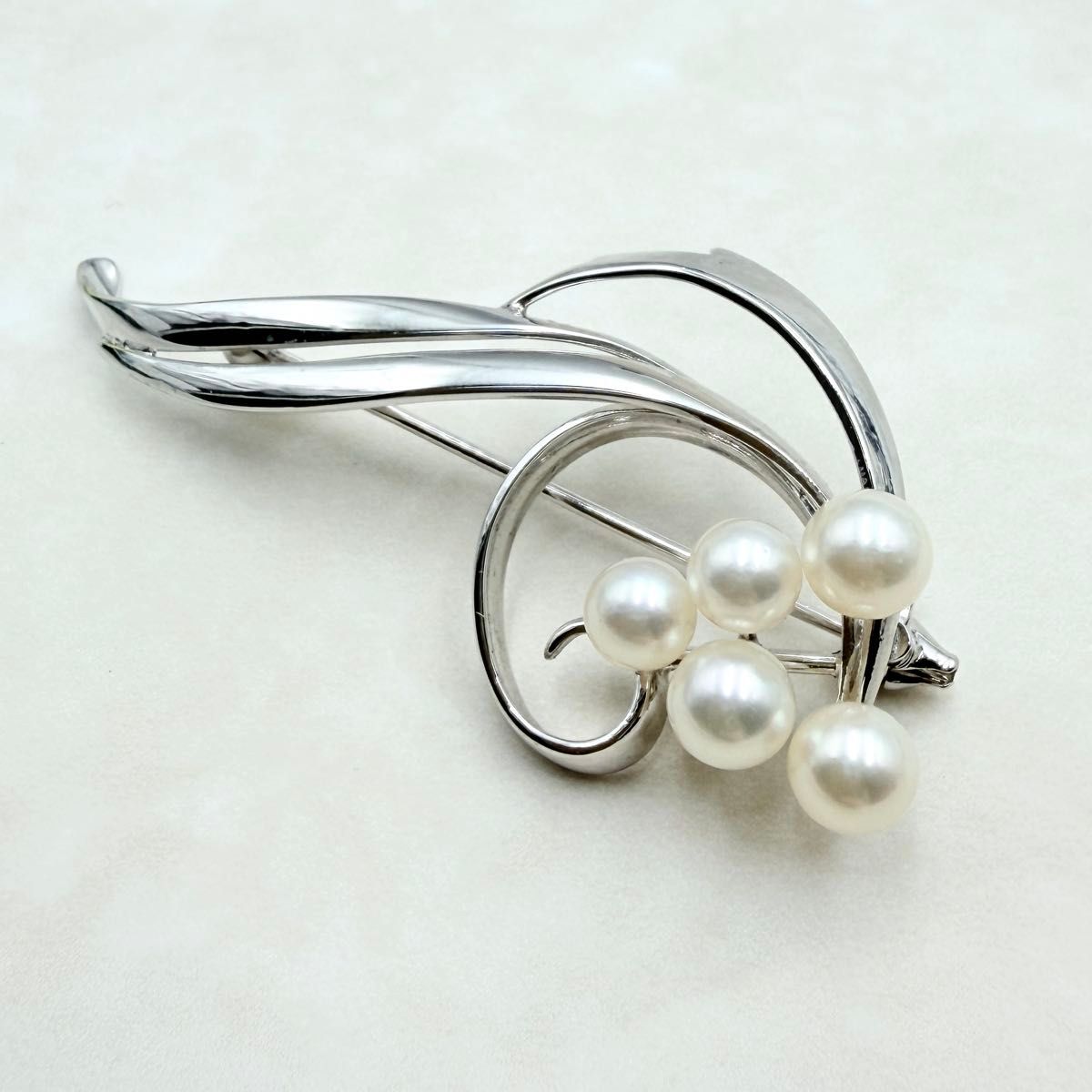 極美品 ミキモト MIKIMOTO シルバー ブローチ 真珠 パール 5P 希少