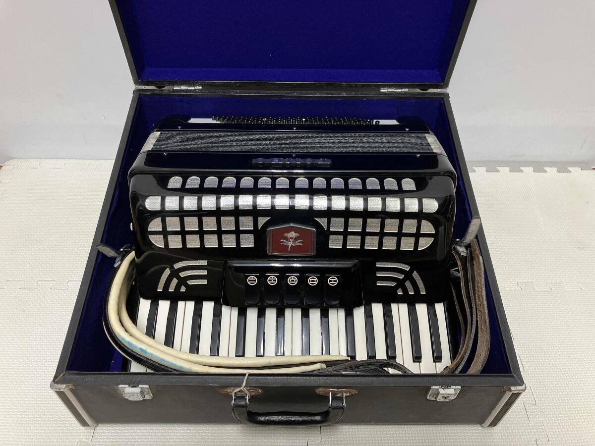 Yahoo!オークション -「no.65」(アコーディオン) (鍵盤楽器)の落札相場