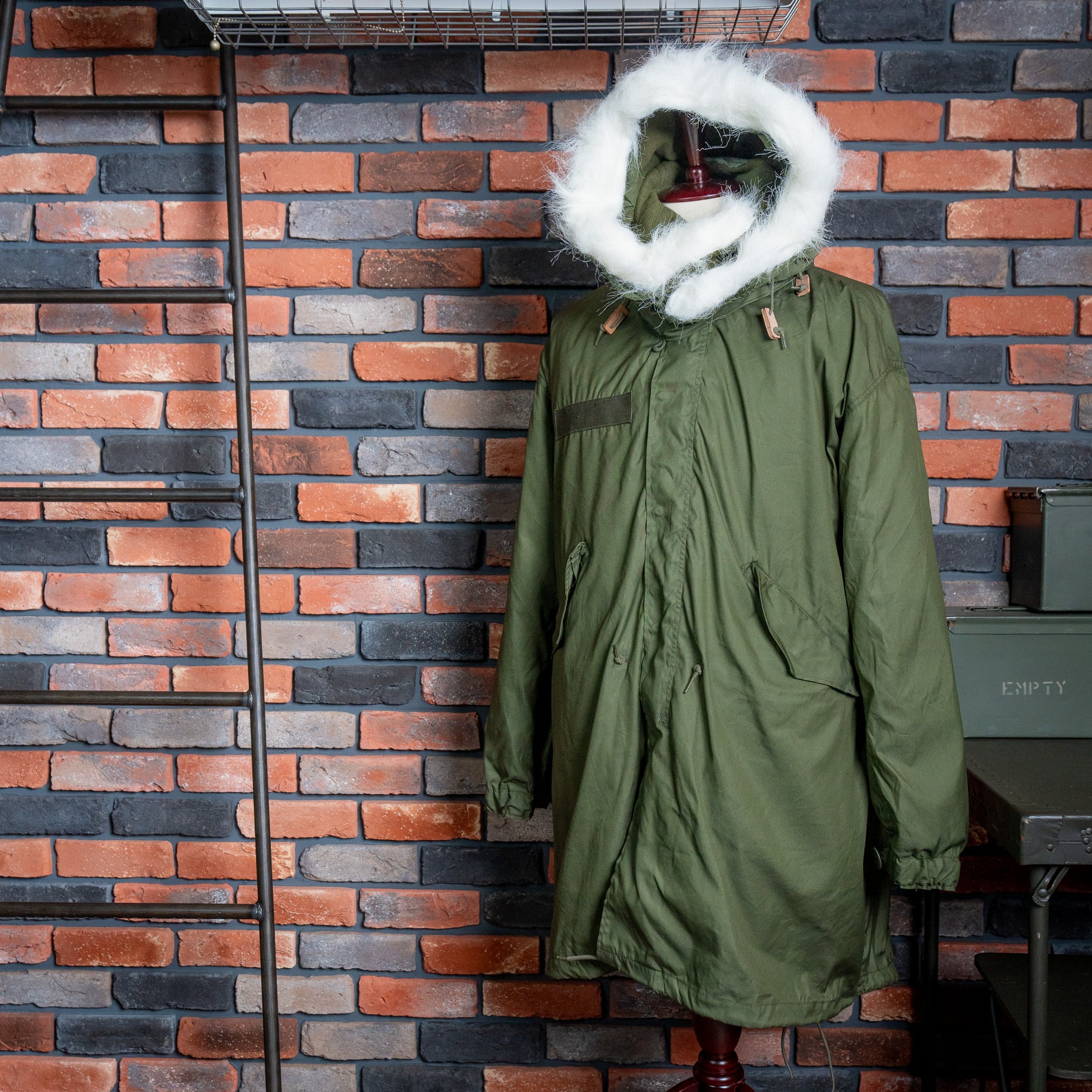 DEADSTOCK】
