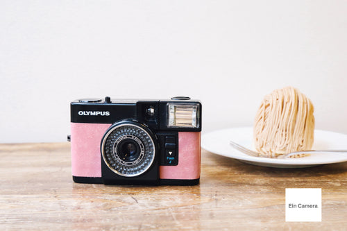 OLYMPUS PEN ピンク コンパクトフィルムカメラ OLYMPUS PEN F / Pink