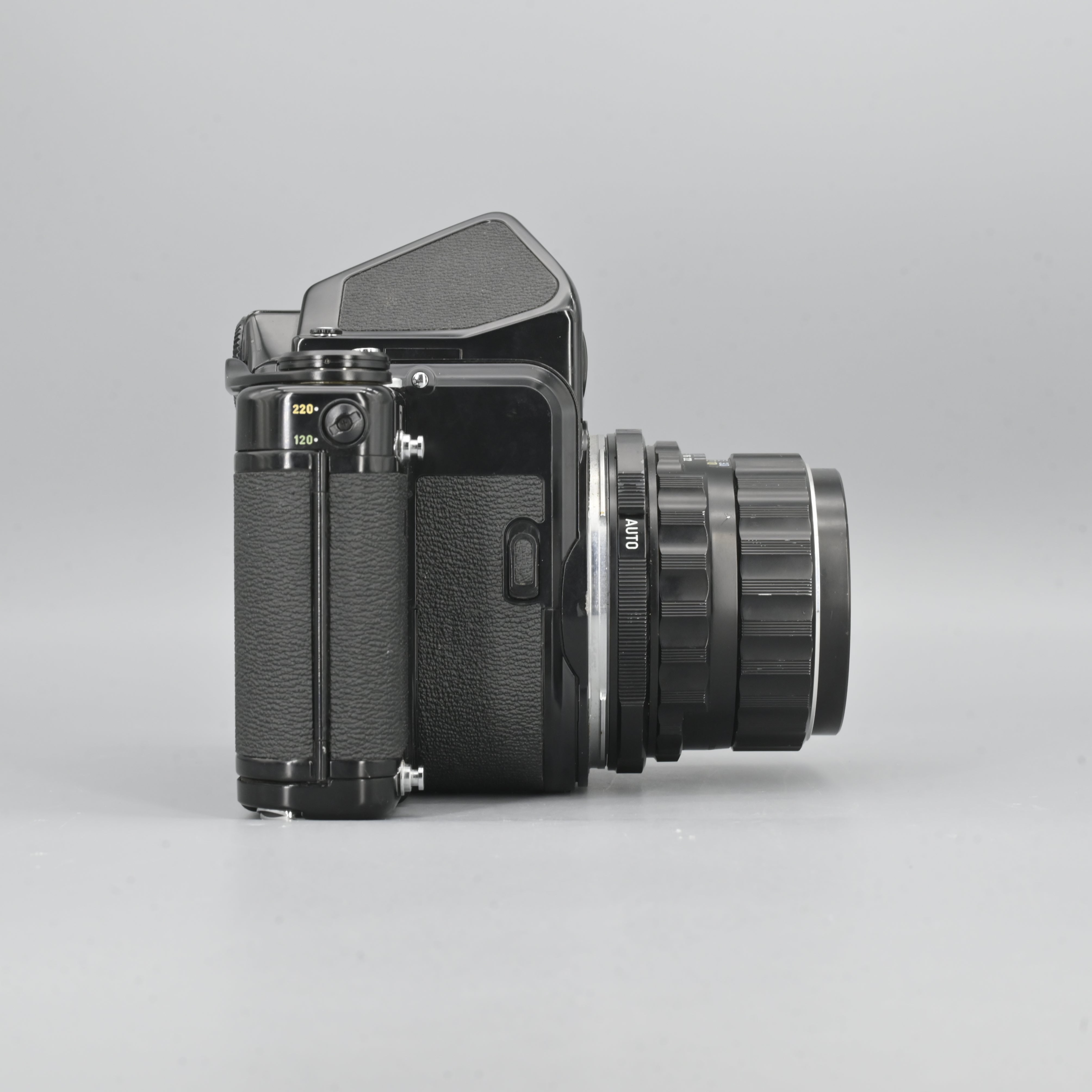 Pentax 67 + Takumar-6x7 105mm F2.4 Lens. – SHOWA