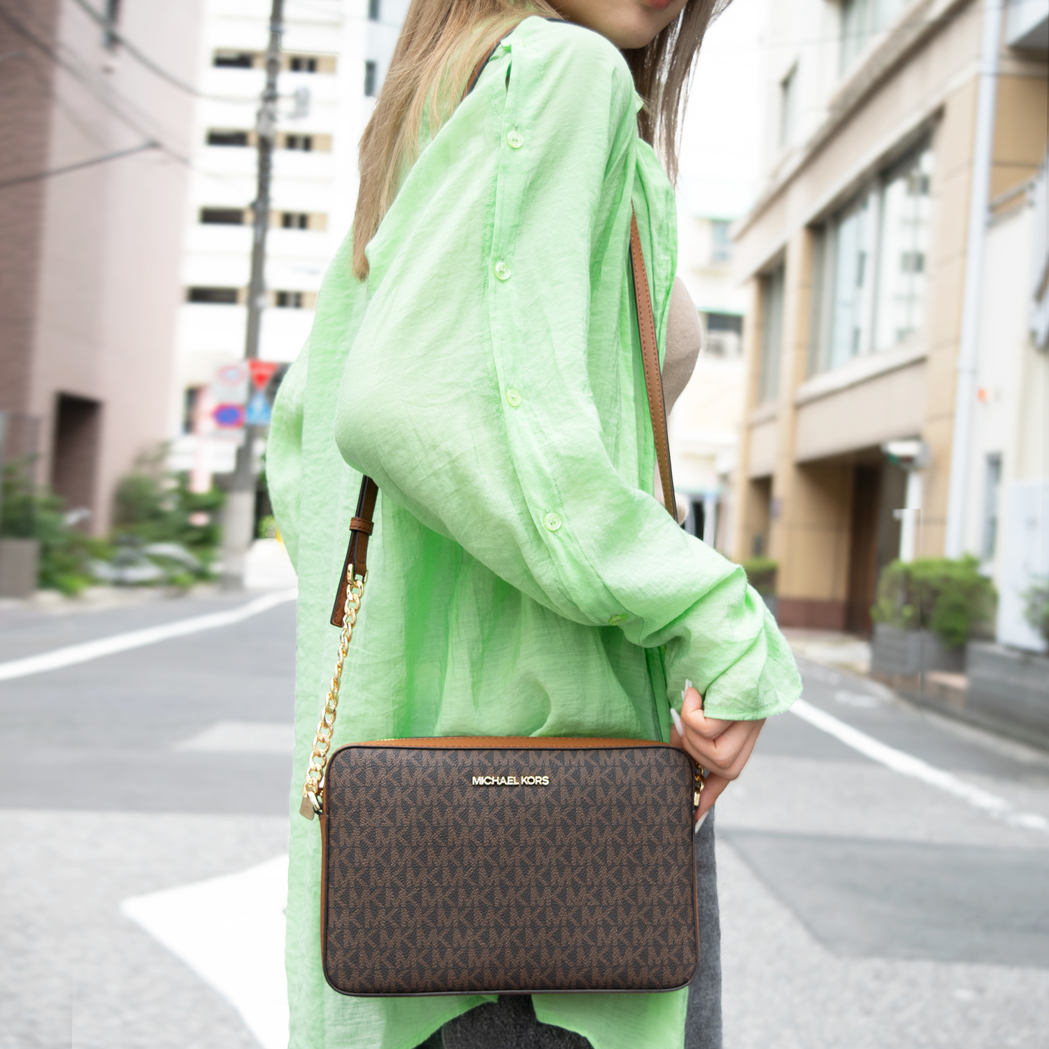 MICHAEL KORS（マイケルコース） ショルダーバッグ カメラバッグ
