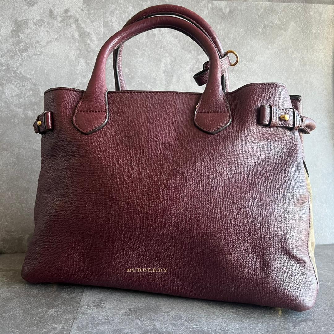 ⭐️BURBERRY⭐️バーバリー バナーバッグ ミディアム ボルドー レザー バーバリー インポートアクセサリーコレクションより、ウィメンズ新作